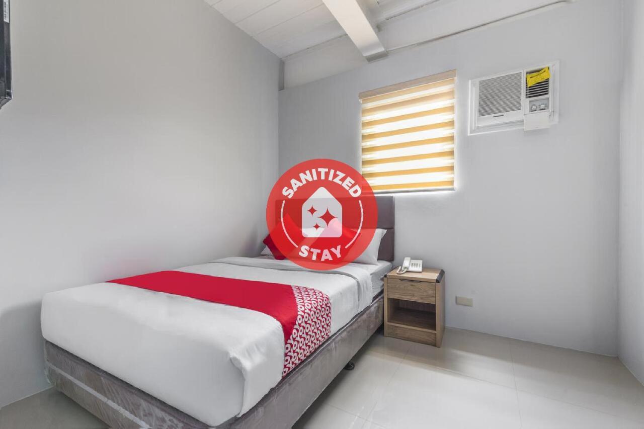 Super Oyo 515 Finnex Hotel Mandaluyong Dış mekan fotoğraf