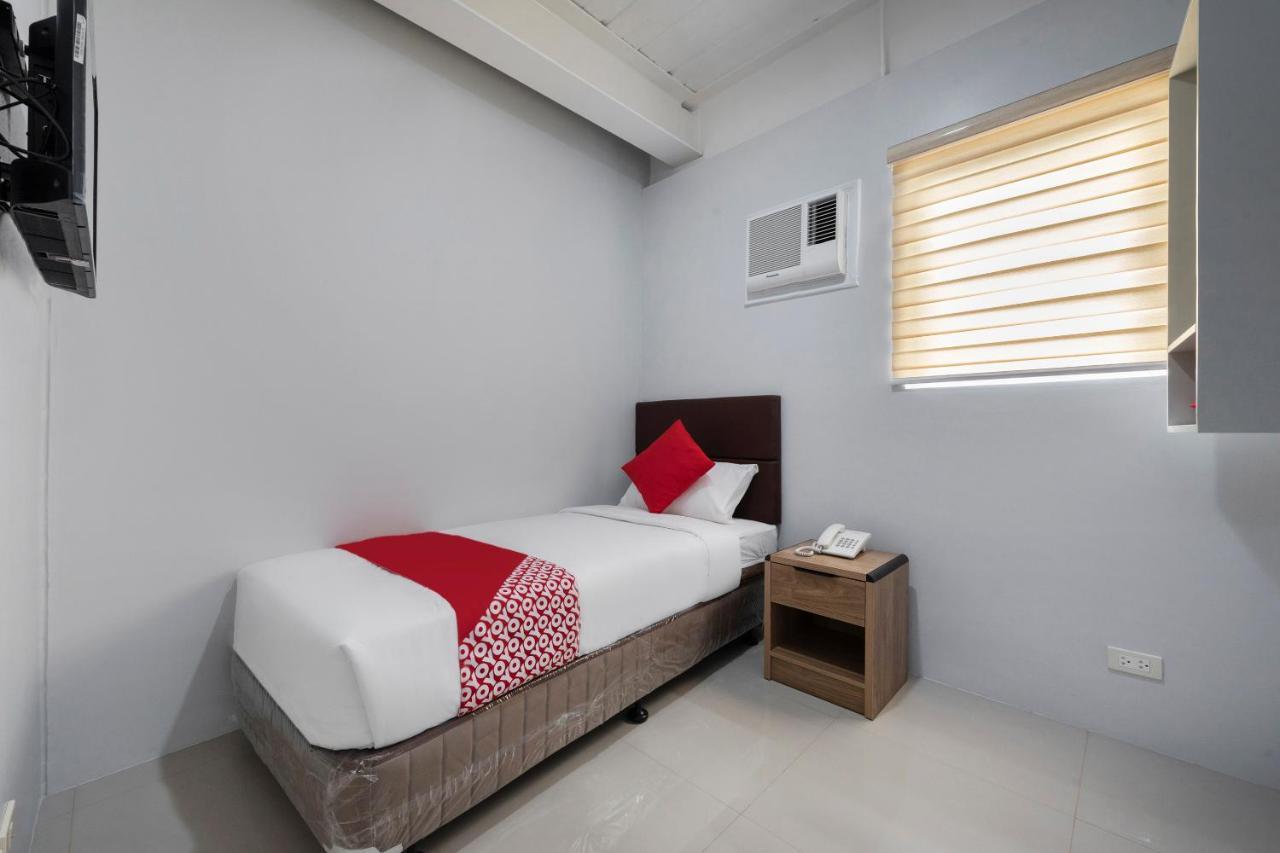 Super Oyo 515 Finnex Hotel Mandaluyong Dış mekan fotoğraf