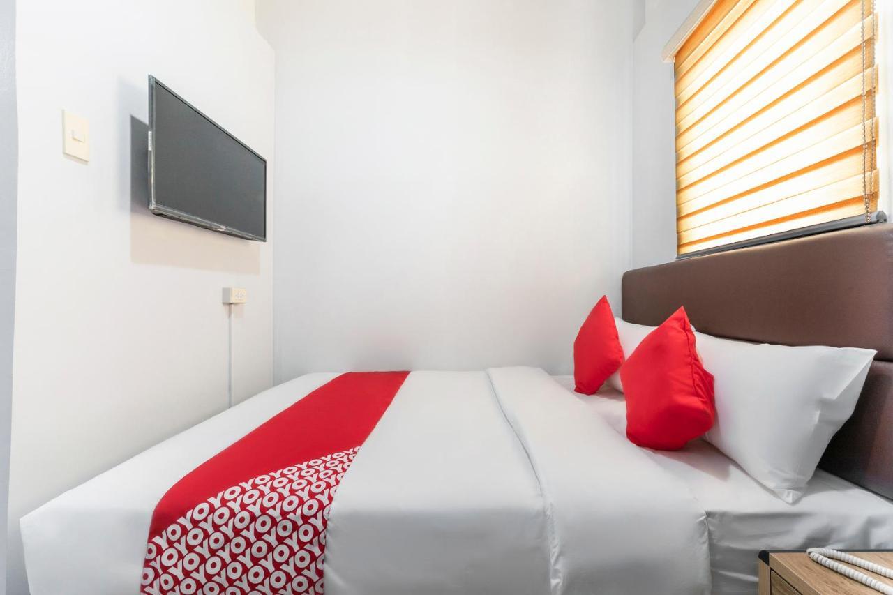 Super Oyo 515 Finnex Hotel Mandaluyong Dış mekan fotoğraf