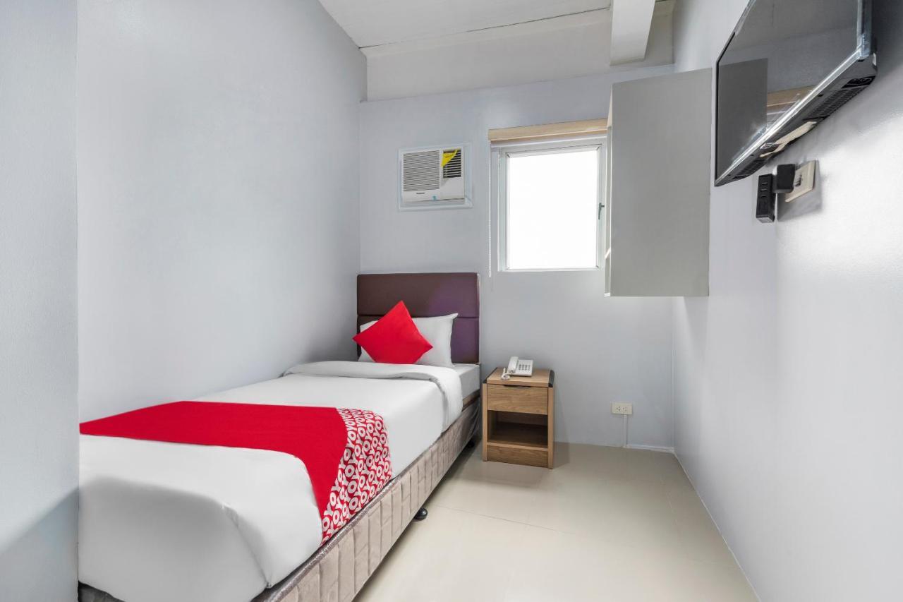 Super Oyo 515 Finnex Hotel Mandaluyong Dış mekan fotoğraf
